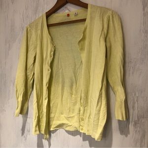 Uniqlo button down sweater lightweight yellow women’s top size medium vintage